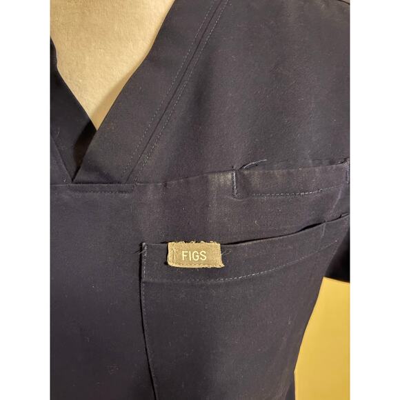 FIGS Technical Collection V Neck Scrub Navy Blue Top Sz M - Picture 3 of 6